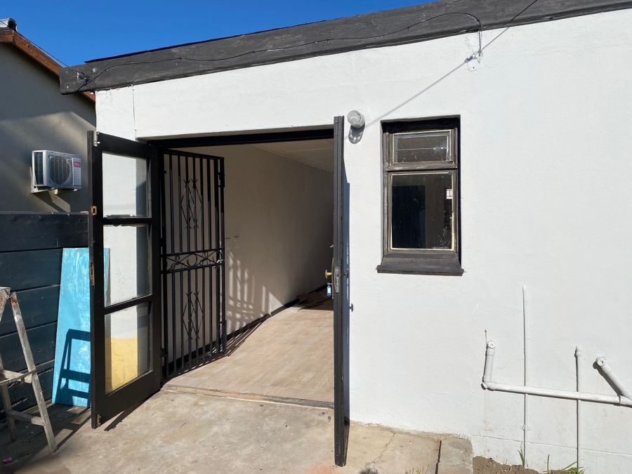 To Let 1 Bedroom Property for Rent in Johnson Park Western Cape